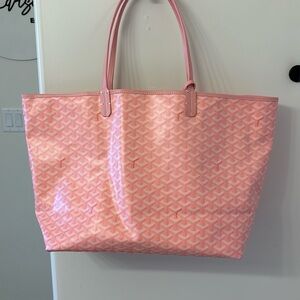 Oversized pink tote bag